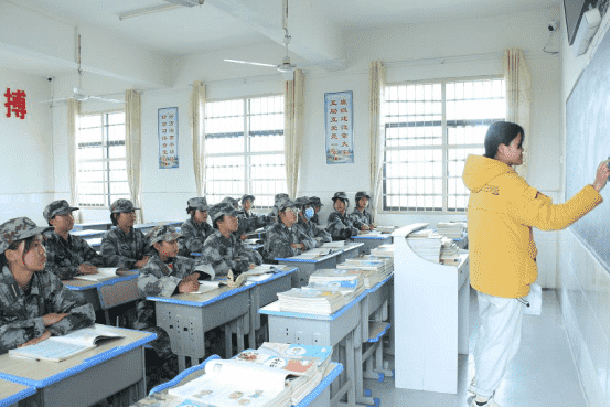 封闭式管理的学校之家长对独生子女的教育存在五大障碍(图1)